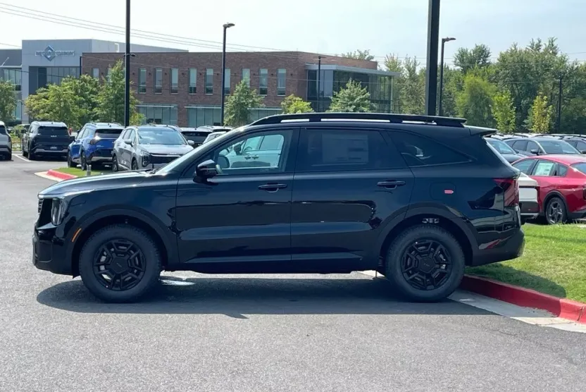 2026 Kia Sorento Base photo 1