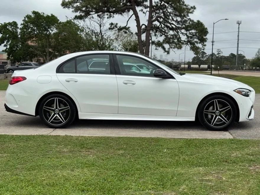 2025 Mercedes Benz C 300 photo 1