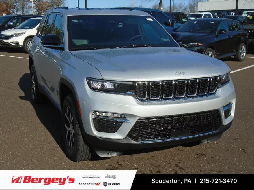 2025 Jeep Grand Cherokee Limited photo 1