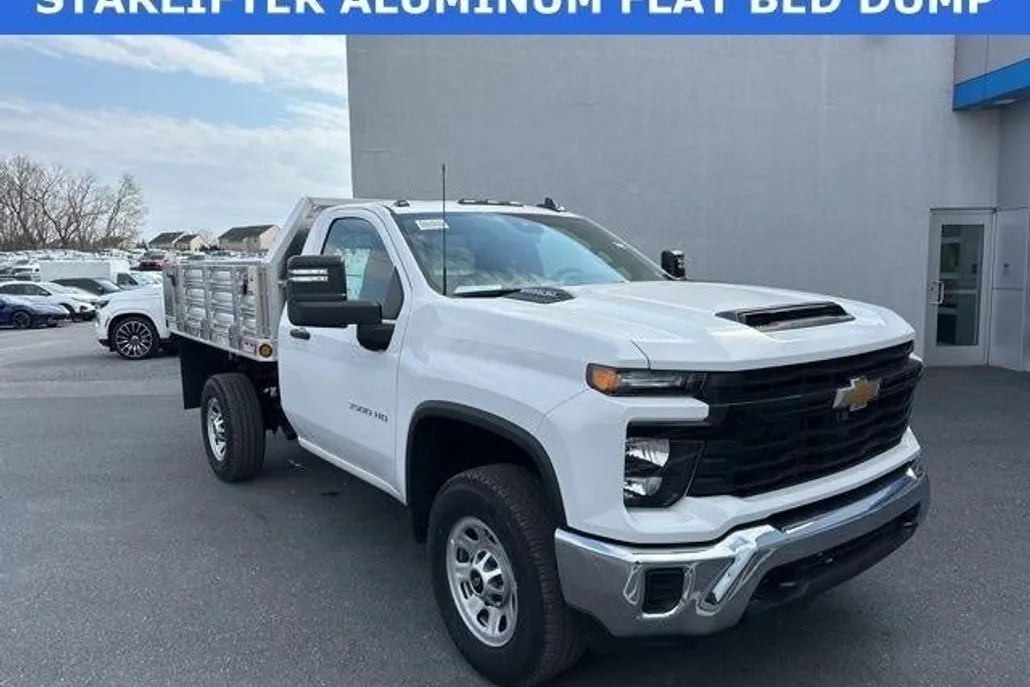 2025 Chevrolet Silverado 3500HD photo 1
