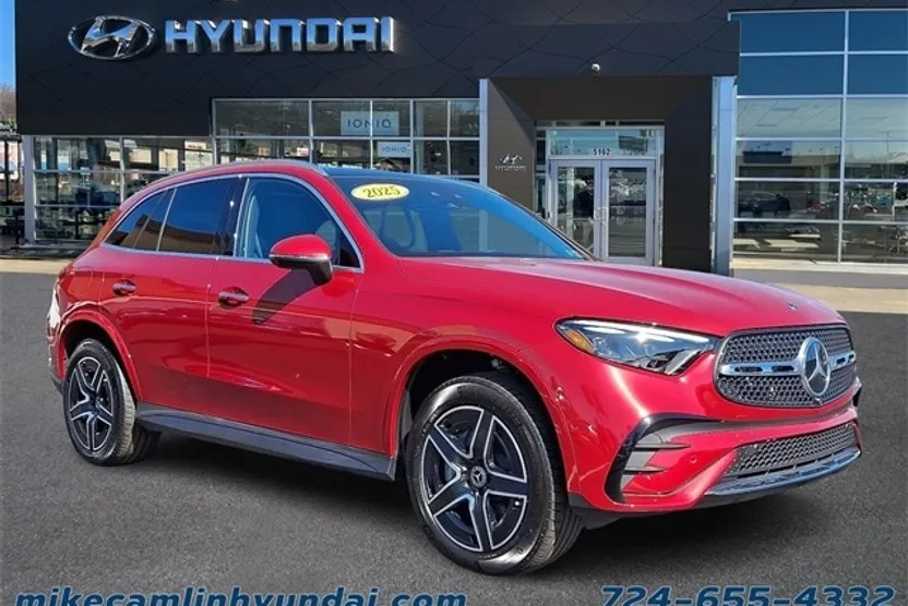 2025 Mercedes Benz GLC 300 photo 1