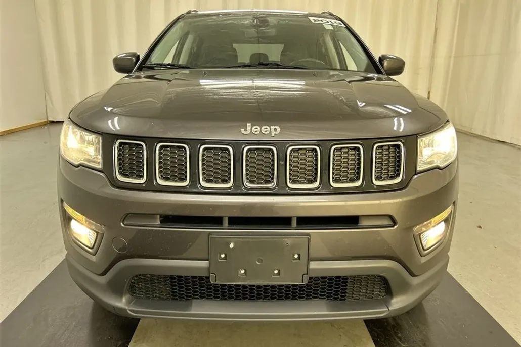 2019 Jeep Compass Latitude photo 1