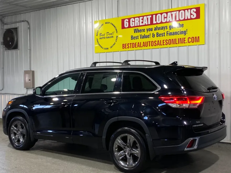 2017 Toyota Highlander Hybrid Limited Platinum photo 1