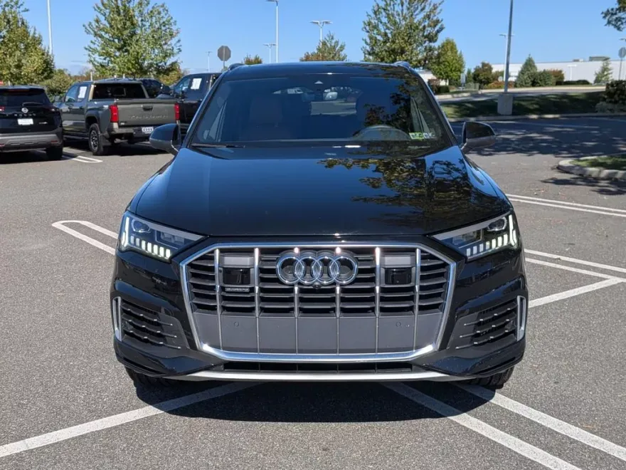 2022 Audi Q7 55 Premium Plus photo 1