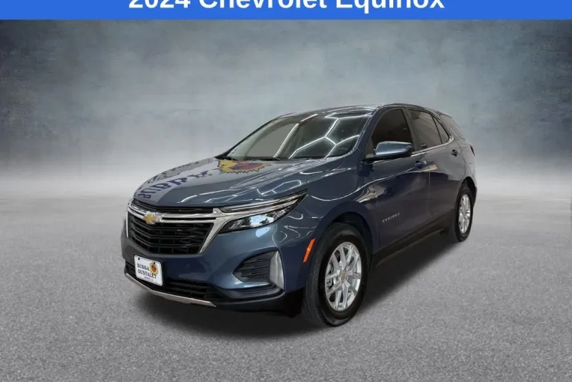 2024 Chevrolet Equinox LT photo 1