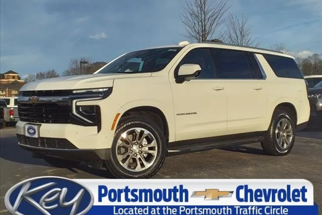 2025 Chevrolet Suburban LS photo 1