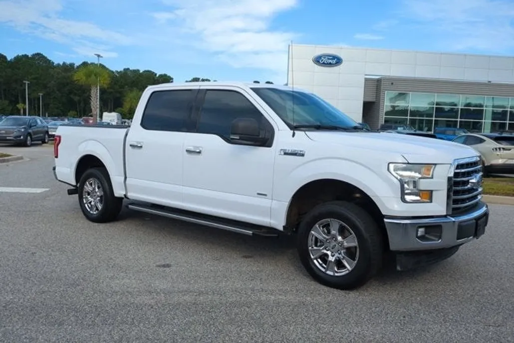 2017 Ford F-150 XLT photo 1