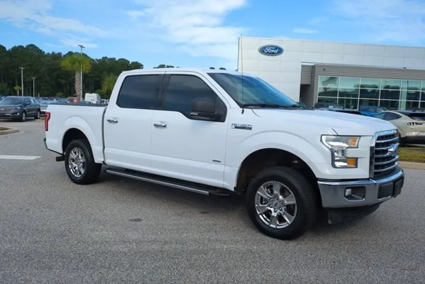 2017 Ford F-150 XLT photo 1