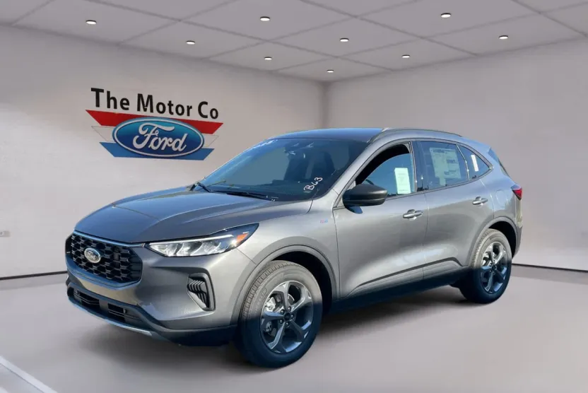 2025 Ford Escape ST-Line photo 1