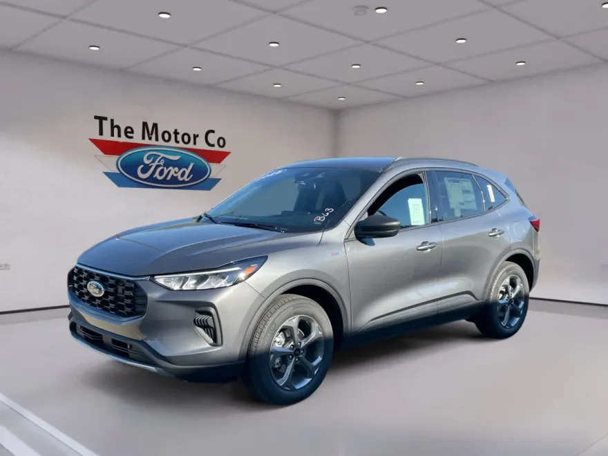 2025 Ford Escape ST-Line photo 1