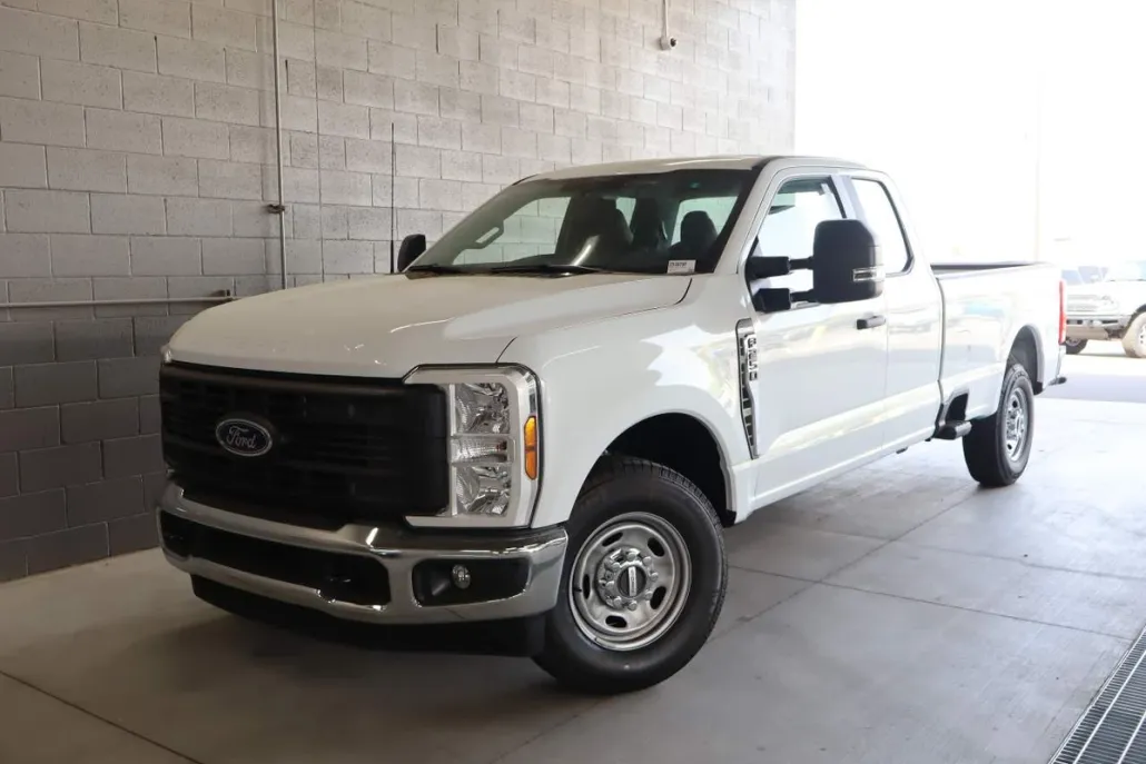 2025 Ford F-250 XL photo 1