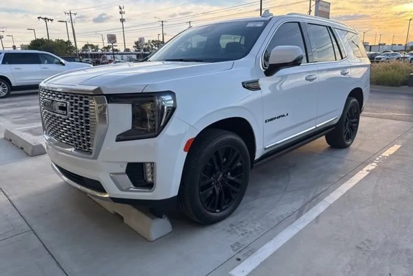 2023 Gmc Yukon Denali photo 1