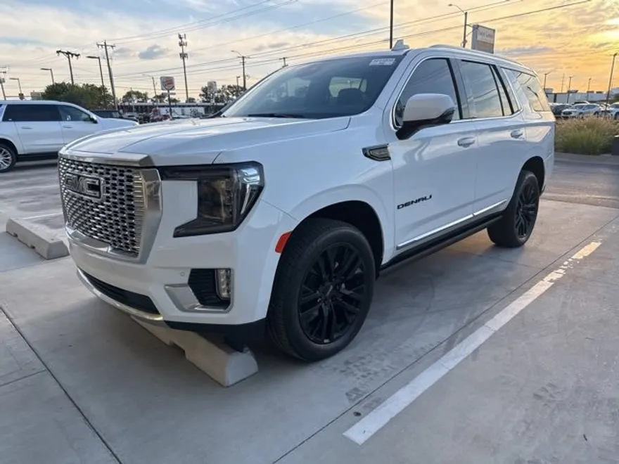 2023 Gmc Yukon Denali photo 1