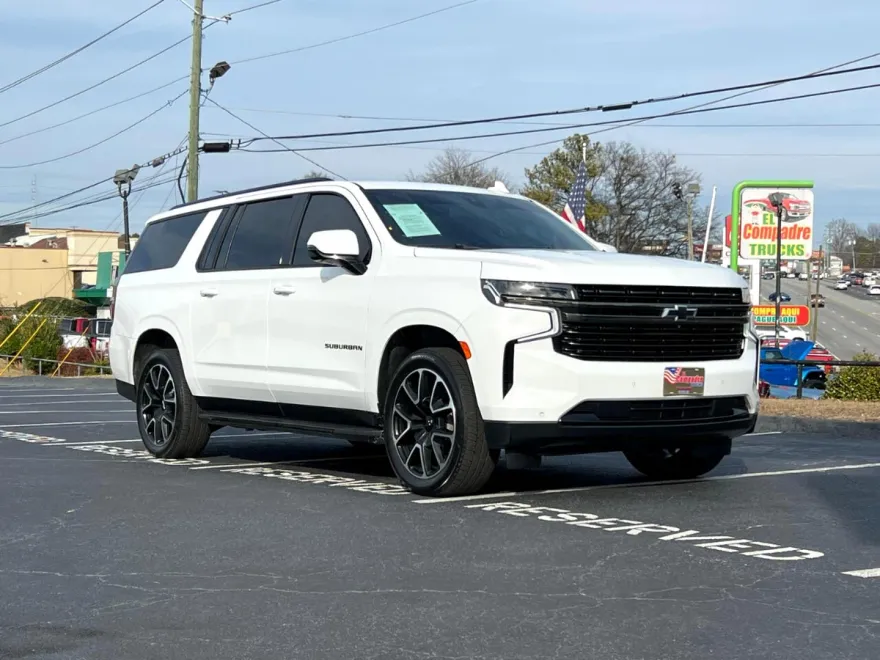 2021 Chevrolet Suburban RST photo 1