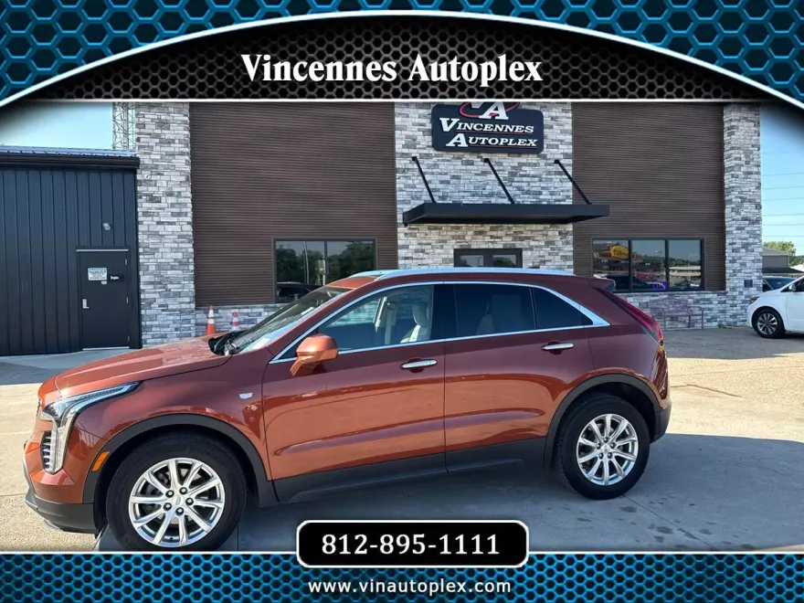 2021 Cadillac XT4 Luxury photo 1