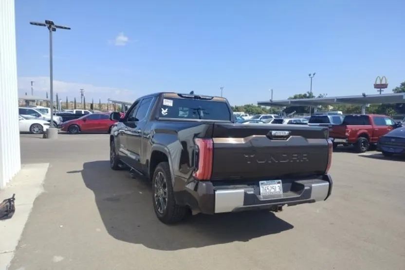 2022 Toyota Tundra Limited photo 1
