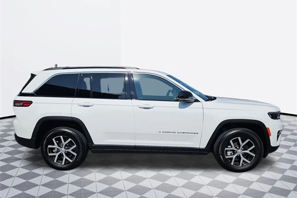 2025 Jeep Grand Cherokee Limited photo 1