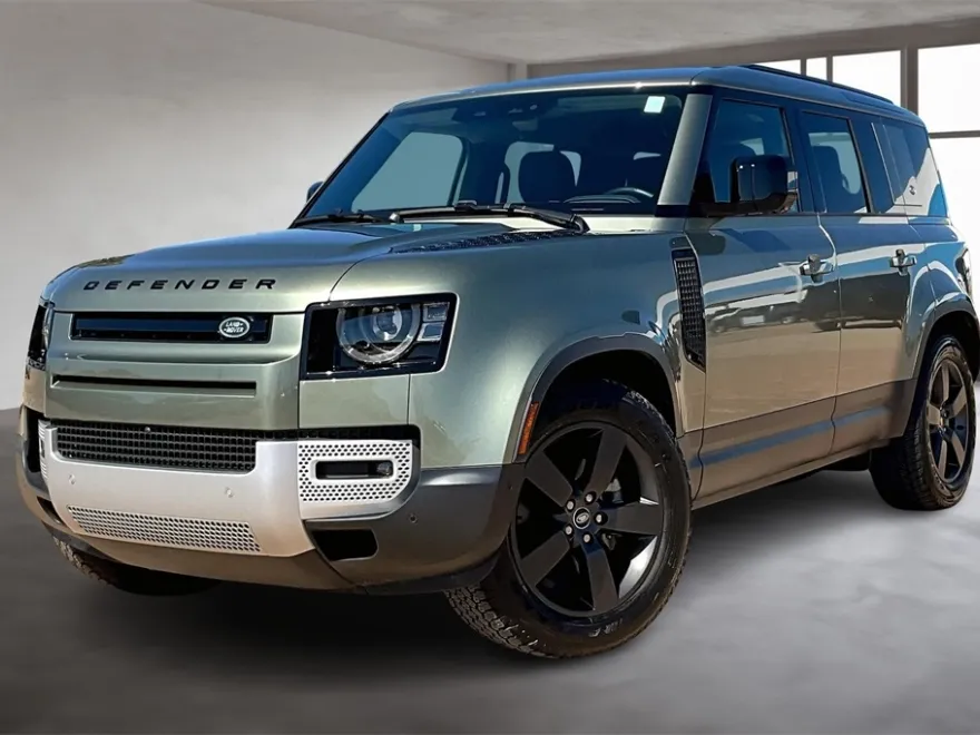 2024 Land Rover Defender 110 S photo 1