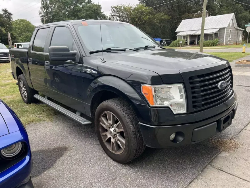 2014 Ford F-150 XL photo 1
