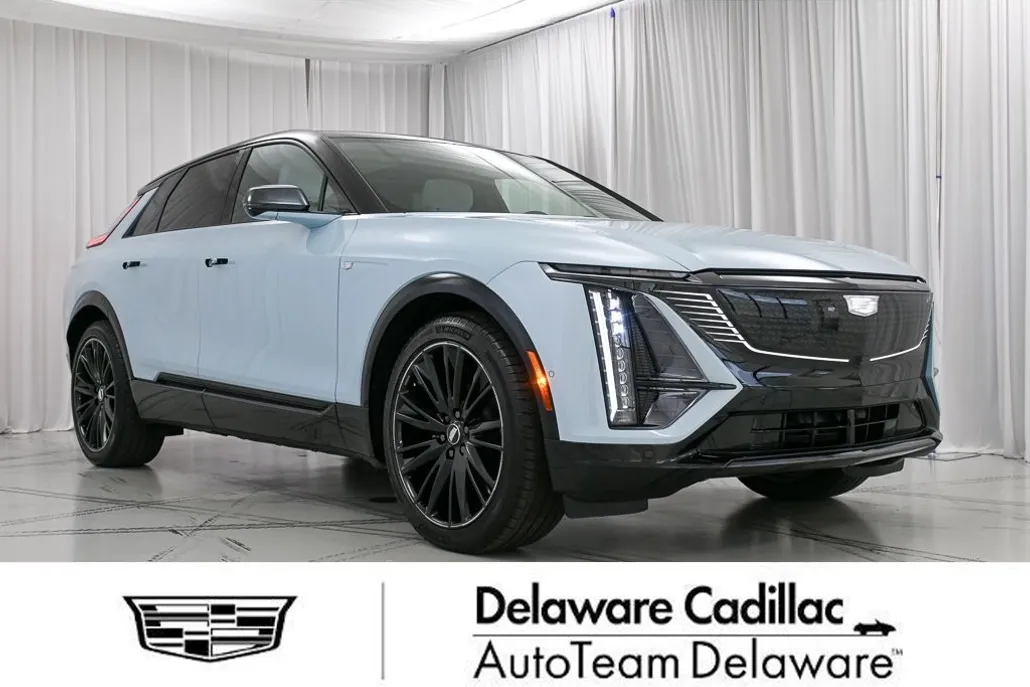 2025 Cadillac Lyriq Sport photo 1