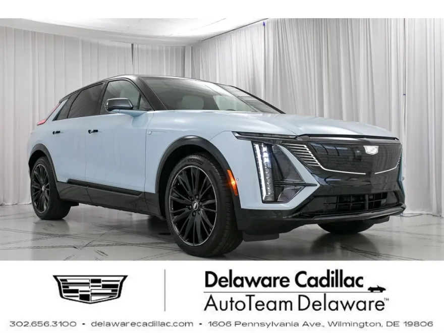 2025 Cadillac Lyriq Sport photo 1