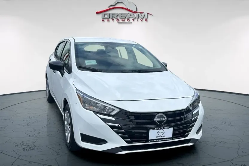 2025 Nissan Versa S photo 1
