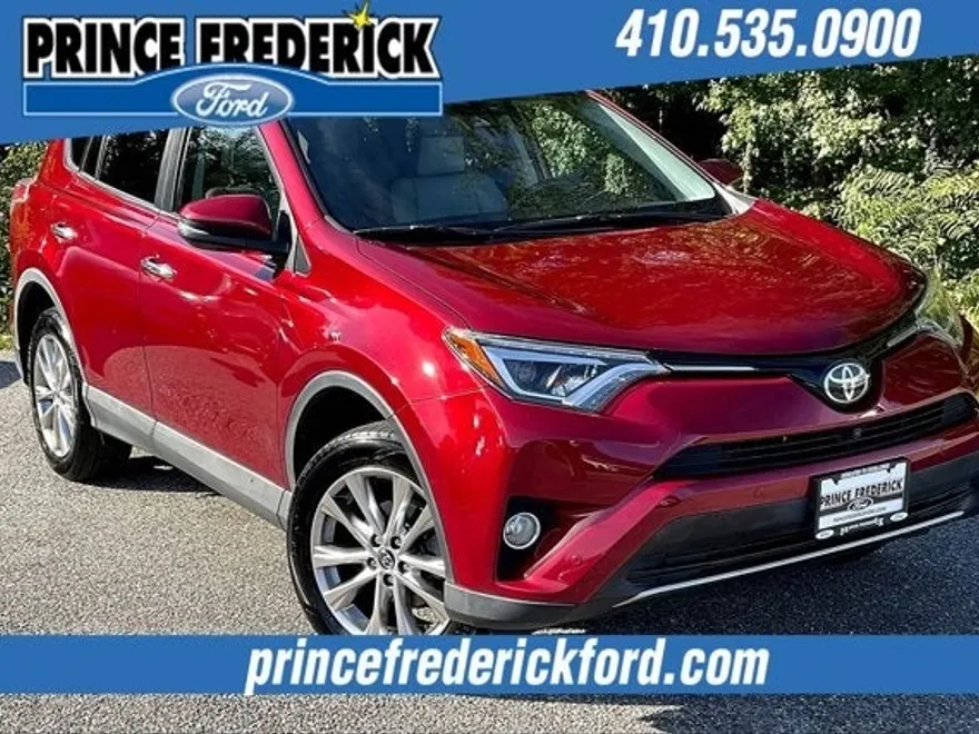 2018 Toyota RAV4 Limited photo 1