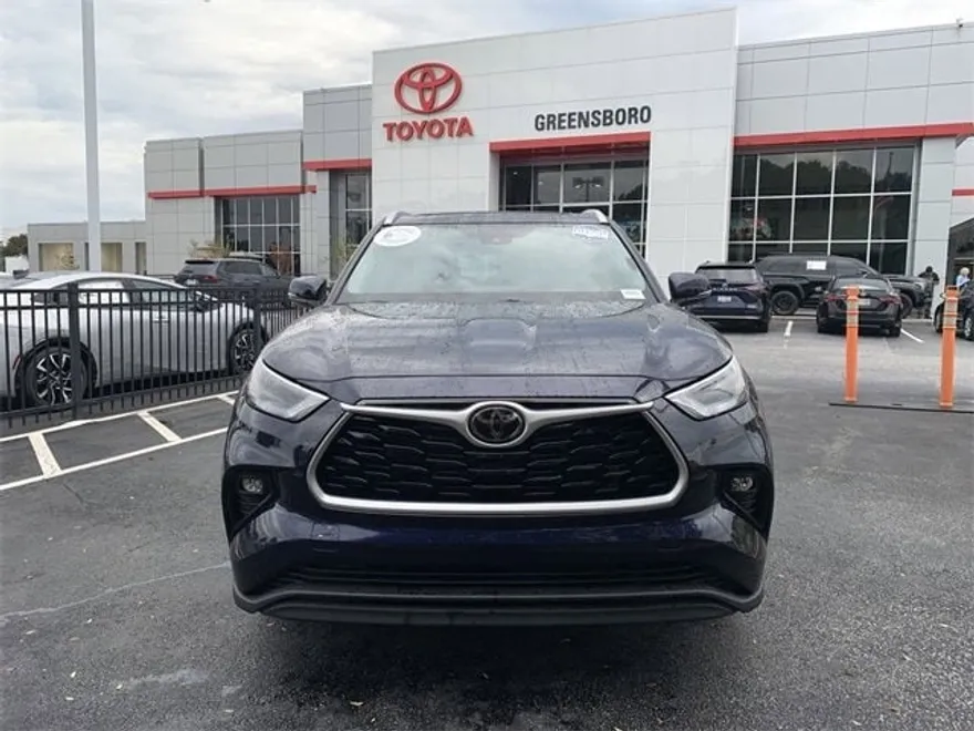 2023 Toyota Highlander Limited Platinum XLE XSE photo 1