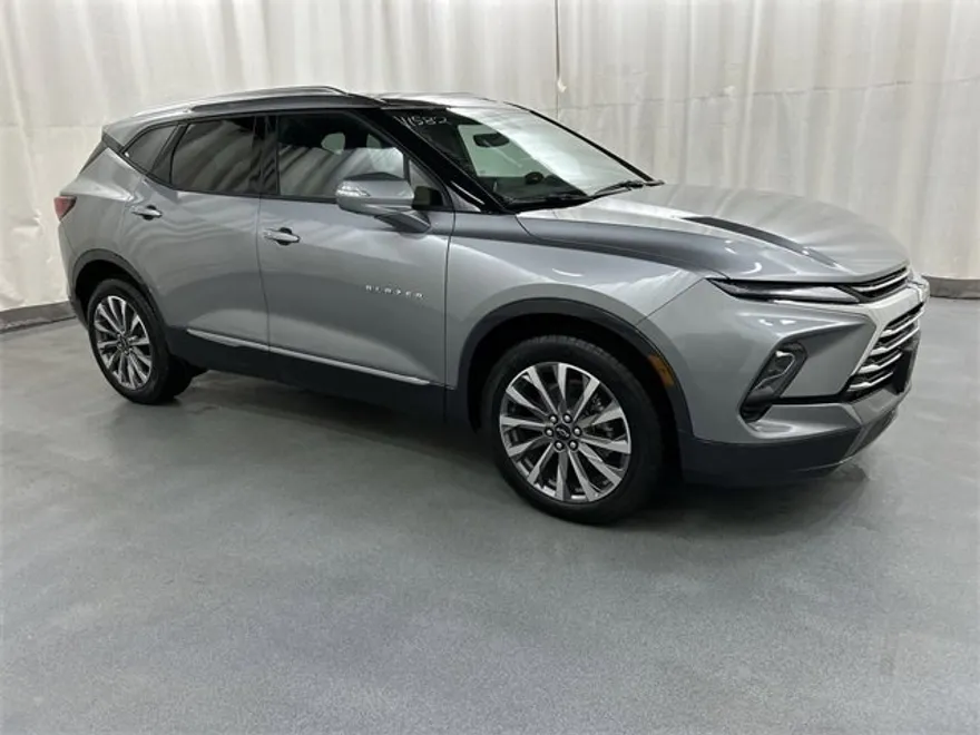 2025 Chevrolet Blazer Premier photo 1