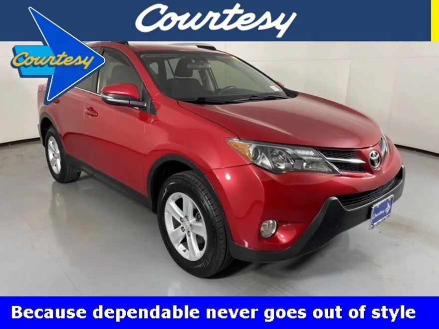 2013 Toyota RAV4 XLE photo 1