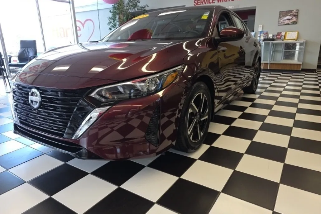 2024 Nissan Sentra SV photo 1