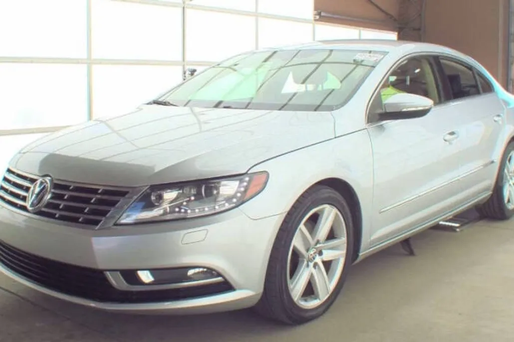 2016 Volkswagen CC 2.0T Sport photo 1