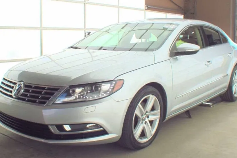 2016 Volkswagen CC 2.0T Sport photo 1