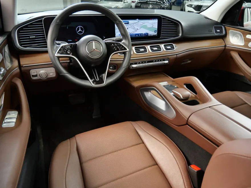 2024 Mercedes Benz GLE 450e photo 1