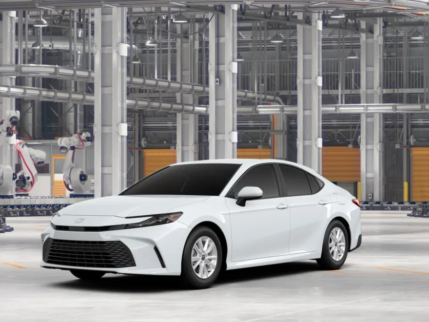 2026 Toyota Camry LE photo 1