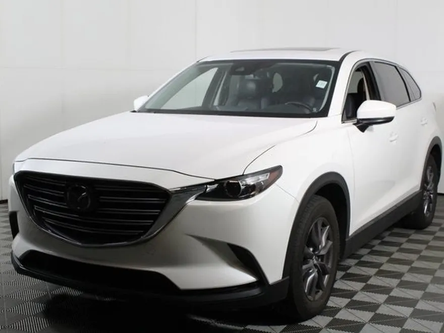 2023 Mazda CX-9 Touring photo 1