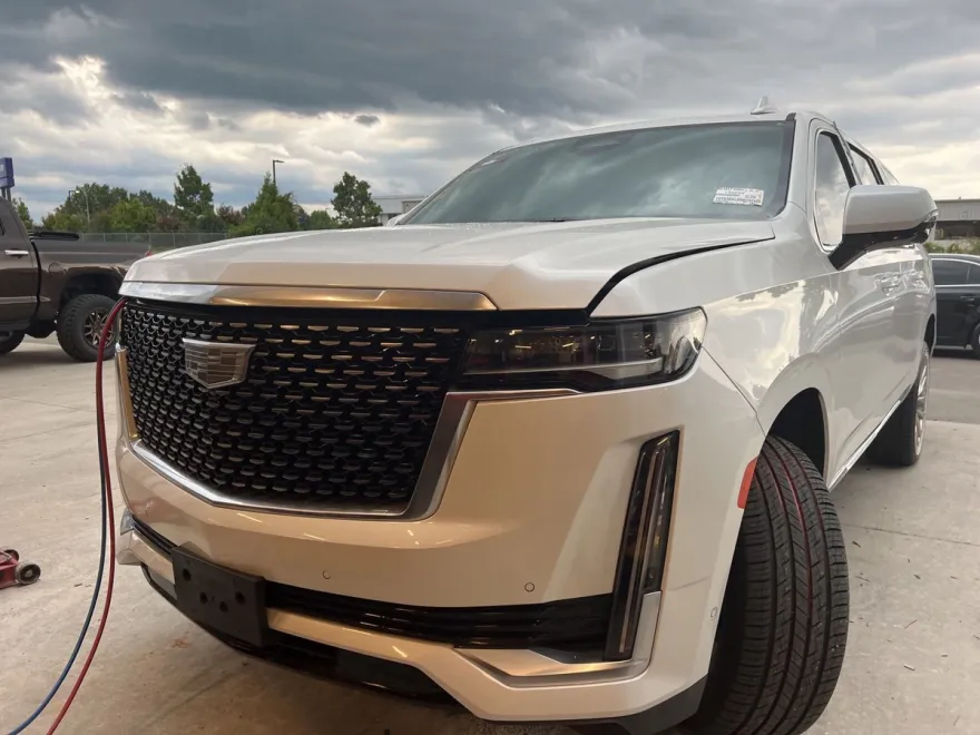2021 Cadillac Escalade ESV Premium Luxury photo 1