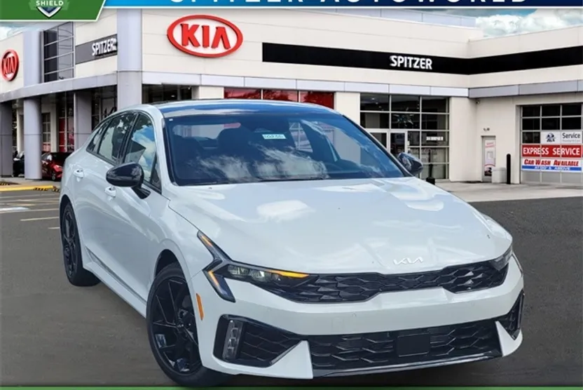 2026 Kia K5 GT-Line photo 1