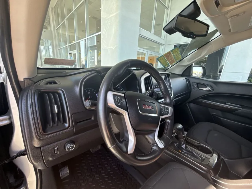 2017 Gmc Canyon SLE photo 1