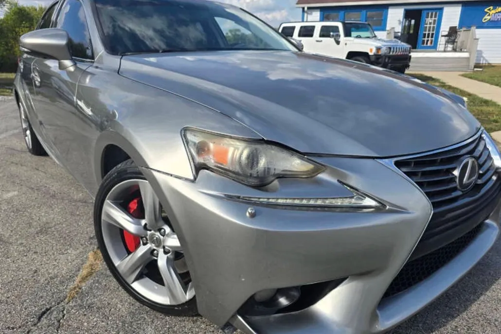 2014 Lexus IS 350 photo 1