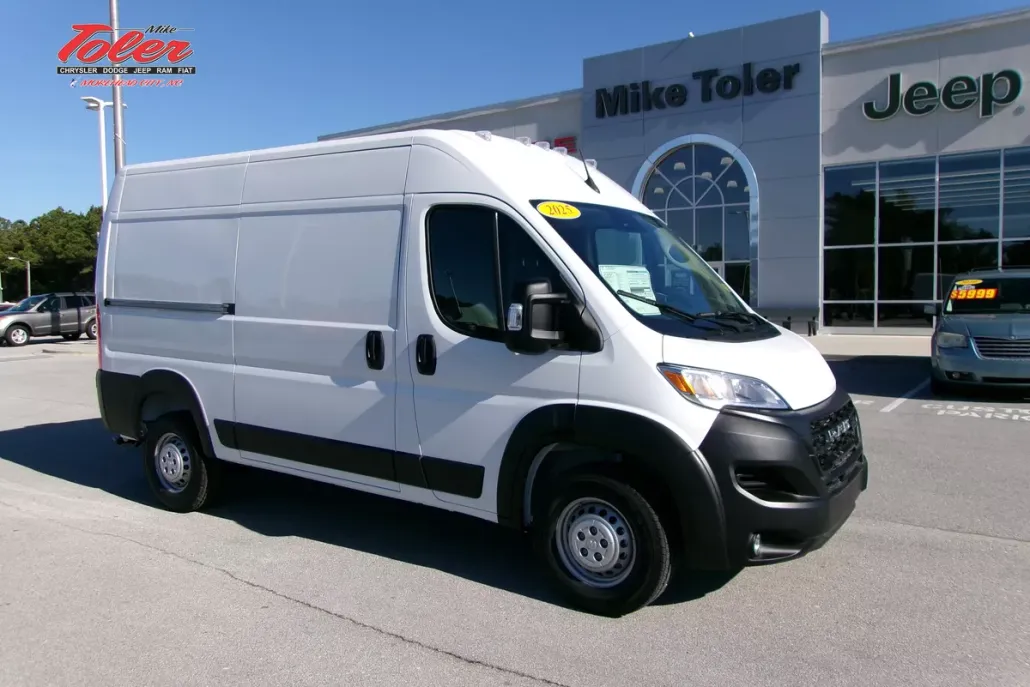 2025 Ram ProMaster 1500 Tradesman Cargo Van High Roof photo 1