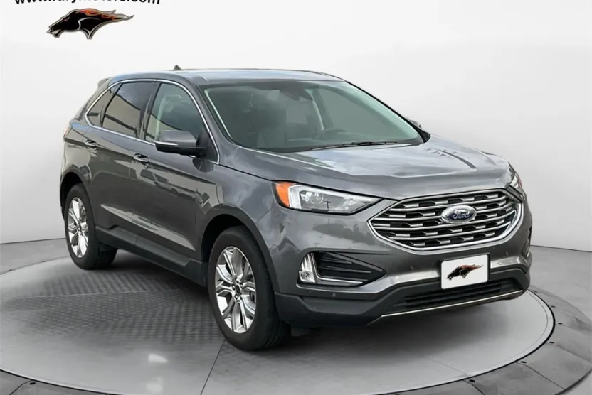 2024 Ford Edge Titanium photo 1