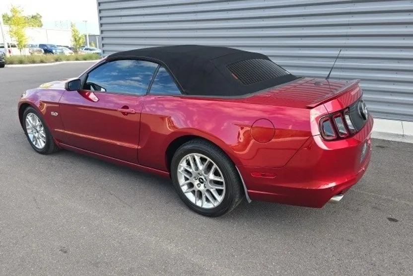 2014 Ford Mustang GT Premium Convertible photo 1