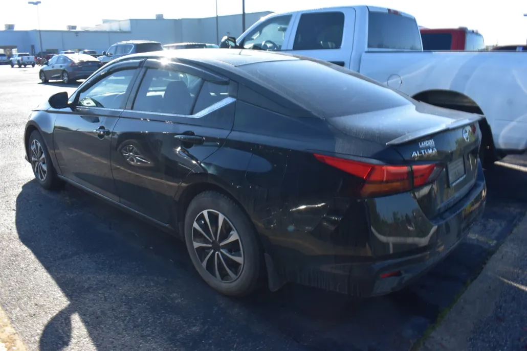 2021 Nissan Altima 2.5 S photo 1