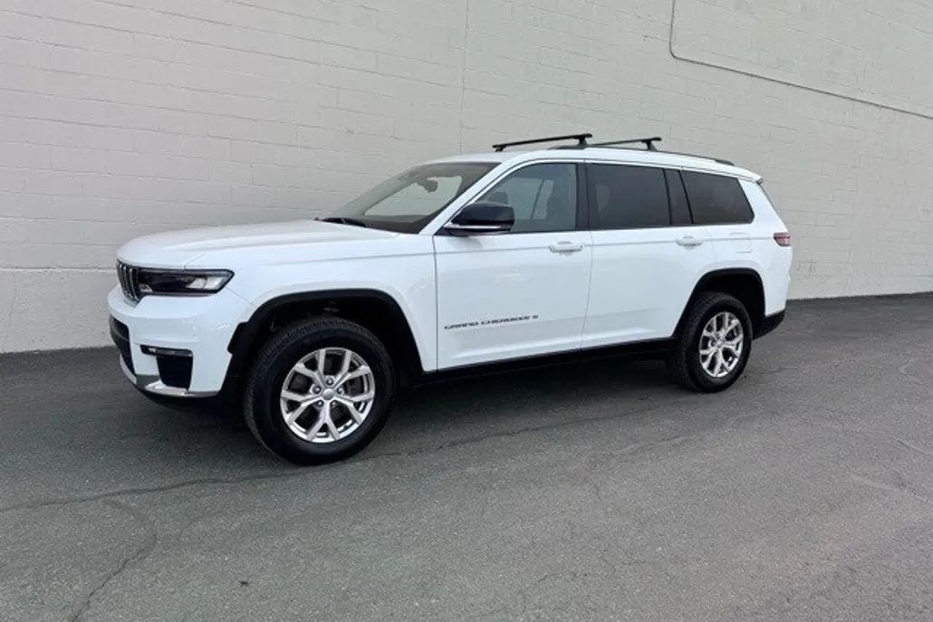 2021 Jeep Grand Cherokee L photo 1