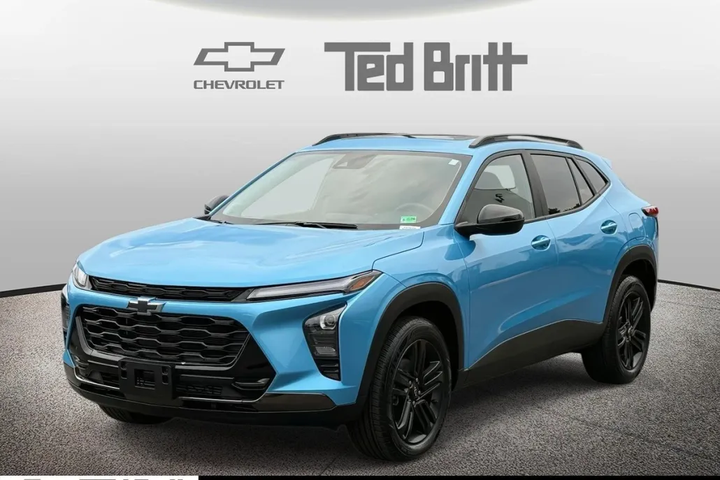 2025 Chevrolet Trax ACTIV photo 1