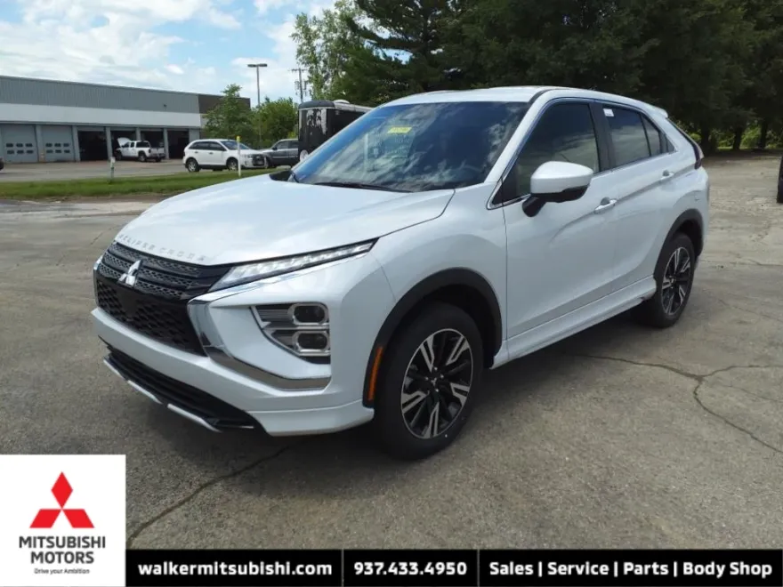 2024 Mitsubishi Eclipse Cross SEL photo 1