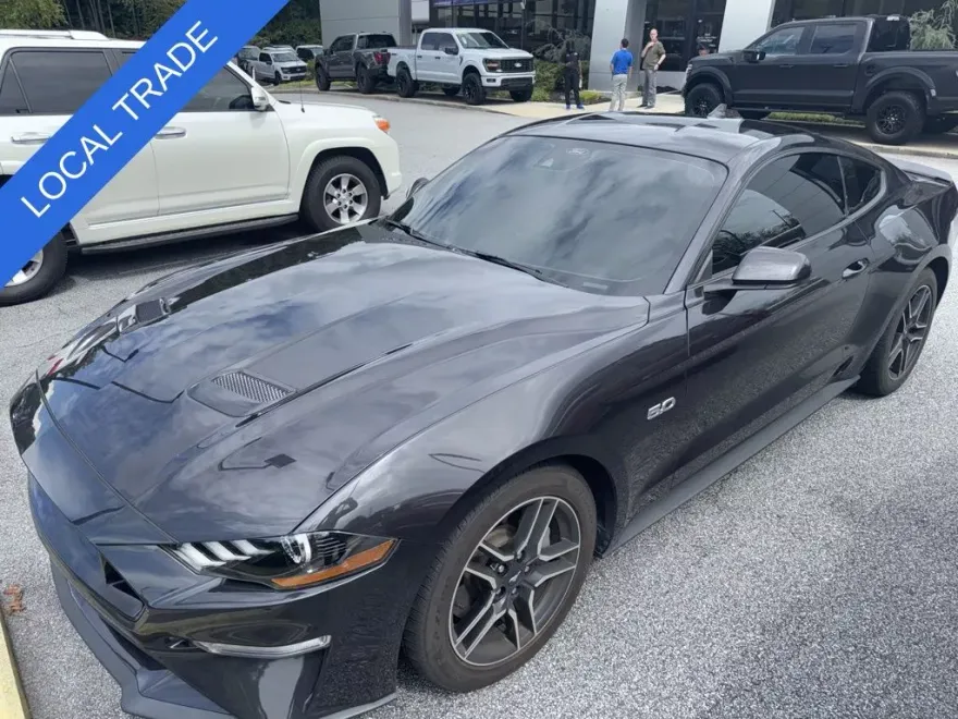 2022 Ford Mustang GT Premium photo 1