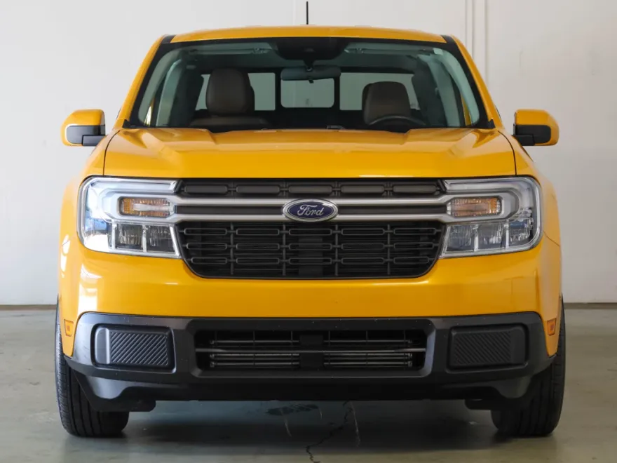 2022 Ford Maverick Lariat photo 1