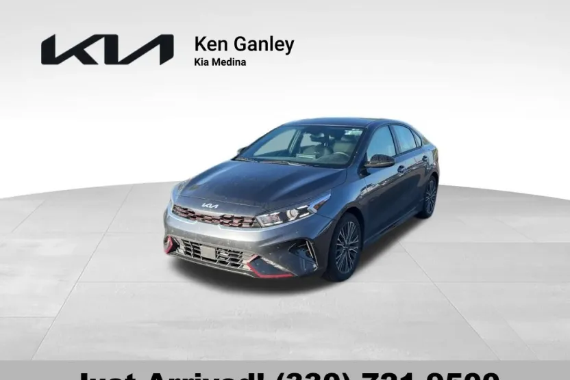 2023 Kia Forte GT-Line photo 1